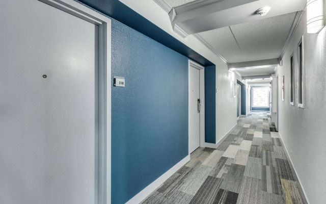 Days Inn & Suites by Wyndham Spokane