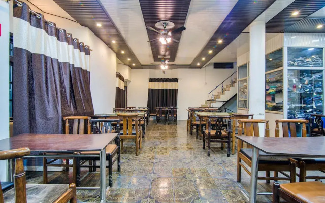 OYO 7917 Hotel Sunbeam