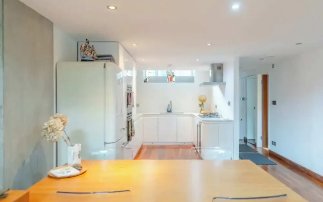 Incredible 2BD Loft by Regents Canal - Haggerston