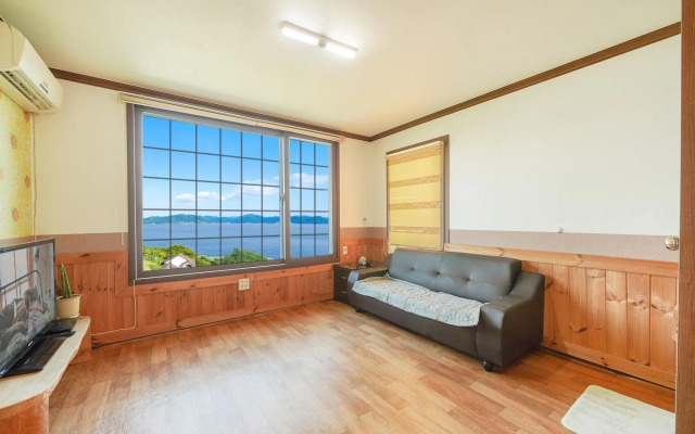 Suncheon Jeonmangjoeungot Pension