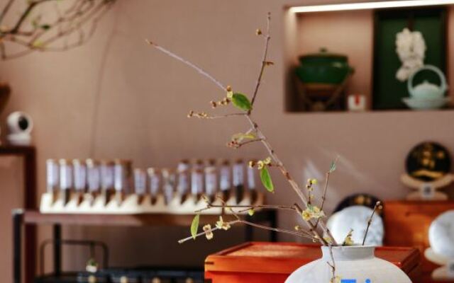 Yunqi Chinese Inn (Dianchi Lake Haigeng Dam)