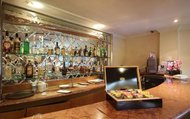 Maharadja Hotel