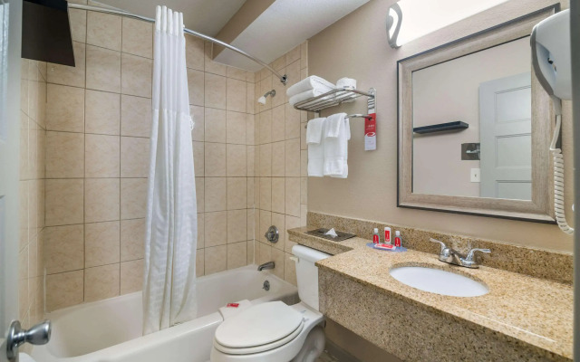 Econo Lodge Boston-Malden