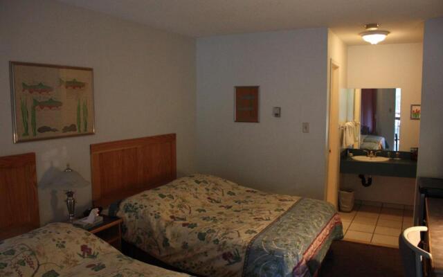 Sunwapta Falls Rocky Mountain Lodge