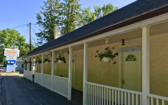 Beachcomber Inn
