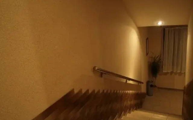 Paralax Hotel