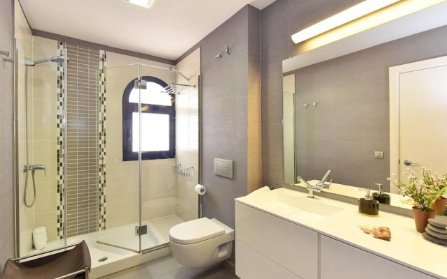 Holiday Home in Gran Canaria Near Meloneras Beach