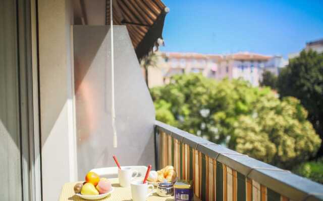 Jardin Mozart AP4165 by Riviera holiday Homes