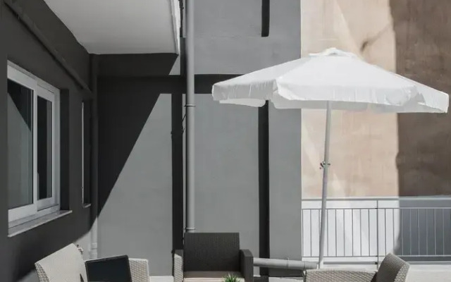 WYZ Attiki Aparthotel