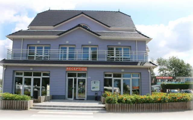 Chez Mireille Reingam Park