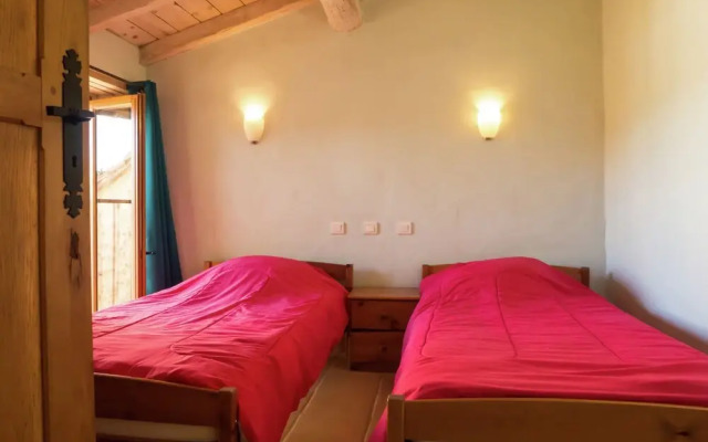 Stylish Villa in Fraissé-des-corbières With Swimming Pool