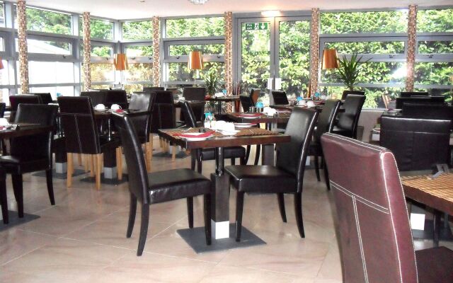 Beech Mount Hotel - Free Parking