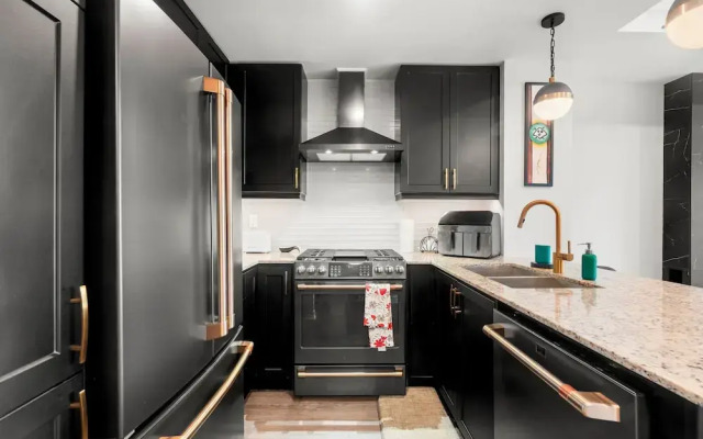 GLOBALSTAY Luxury Townhouse Minutes Away From Waterfront