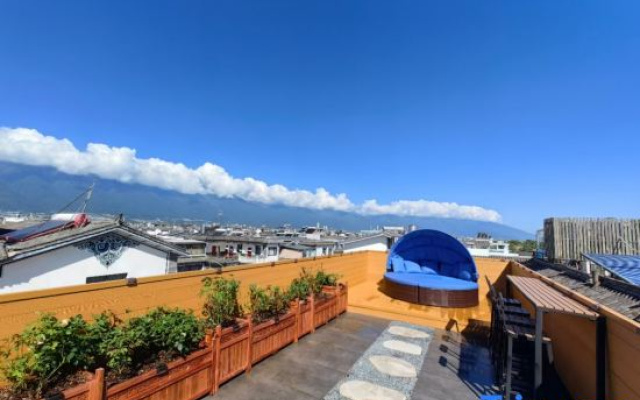 Dali Xingui Seaview Inn