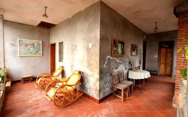Huatian Gucuo Guesthouse