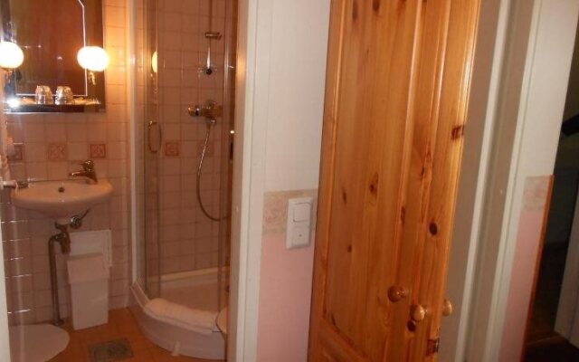 Poska Villa Guesthouse