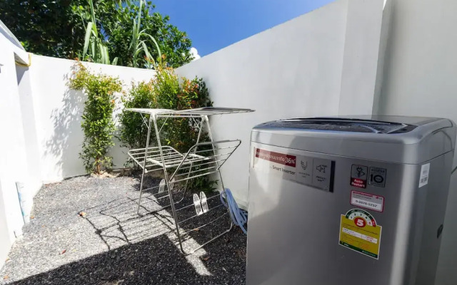 Private Villa with Pool near Laguna