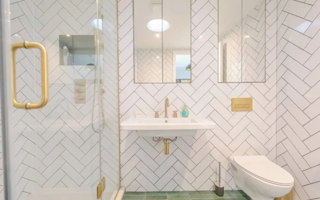 Beautiful & Modern 3BD House- Kennington!