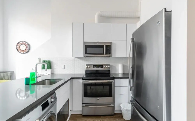 GLOBALSTAY. Dundurn LOFTS. Free parking