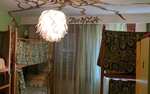 FreeBorn Hostel