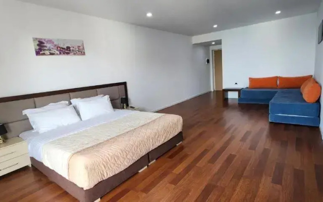 3B Suites