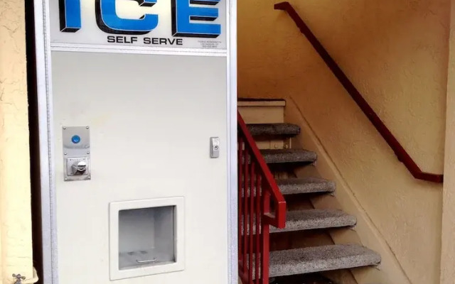 Harvey's Motel SDSU La Mesa San Diego