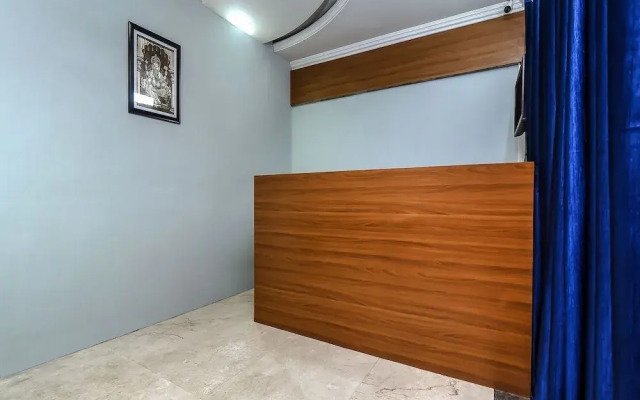 OYO 18254 Glorious Stayz