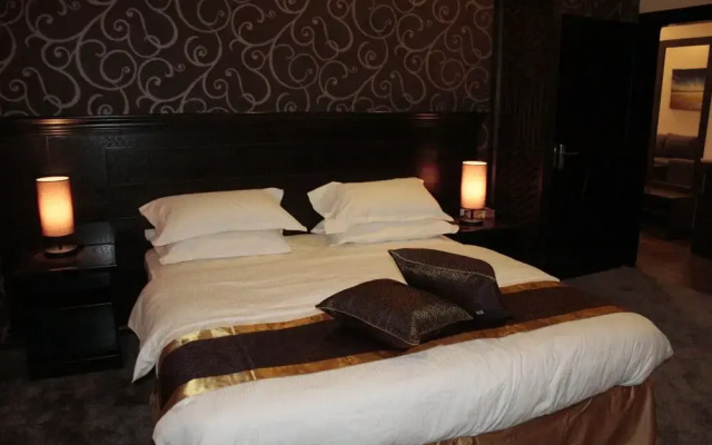 Noormans Hotels & Resort