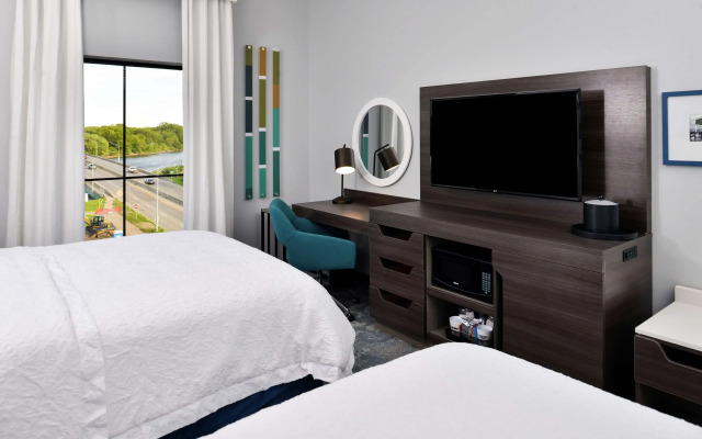 Hampton Inn Cedar Falls Downtown