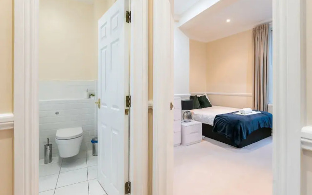 Amazing Two Bed Moments From St Pauls Cathedral A1