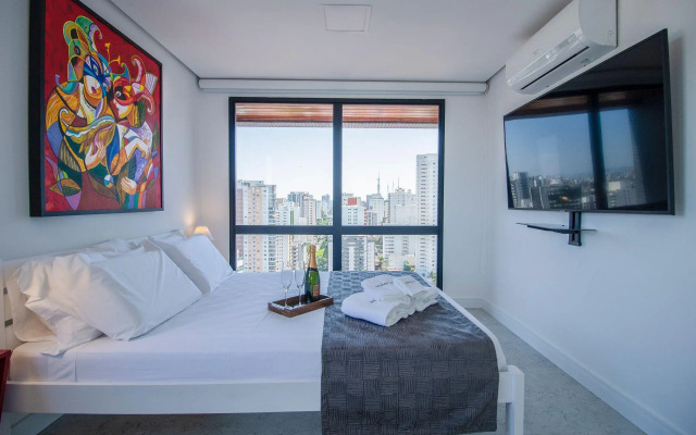 Duplex em Pinheiros com Vista Incrível, Piscina, AC