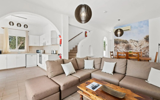 Thalassines Beach Villas
