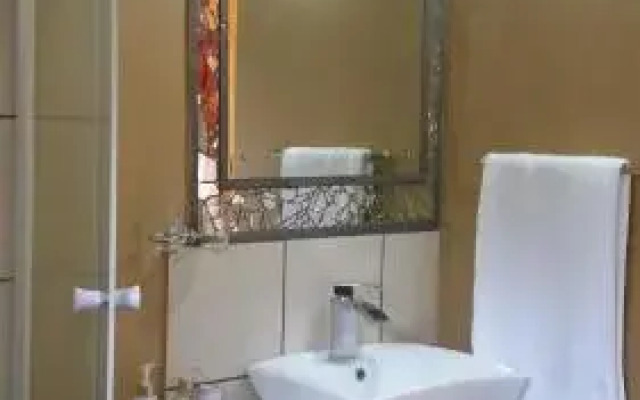 LekkeRus Guest House