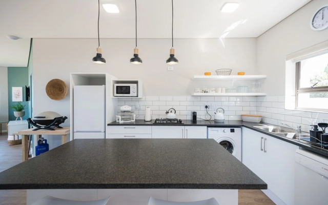 Picnic Rock Seaside Accommodation