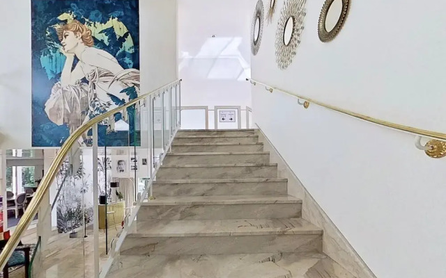 Les Jardins de la Muse / BnB maison d'hôte, piscine couverte et spa
