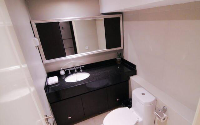 Roomme Huanju Apartment (Guangzhou Zhujiang New Town R&F Dongshan New World)