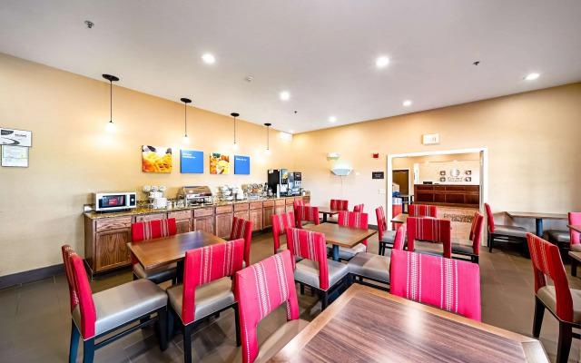 Comfort Inn & Suites Independence