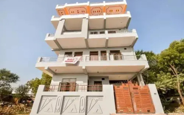 Hotel New Raj Palace by OYO Rooms