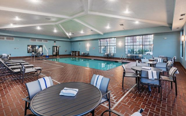 Holiday Inn Express & Suites Tulsa S Broken Arrow Hwy 51 by IHG