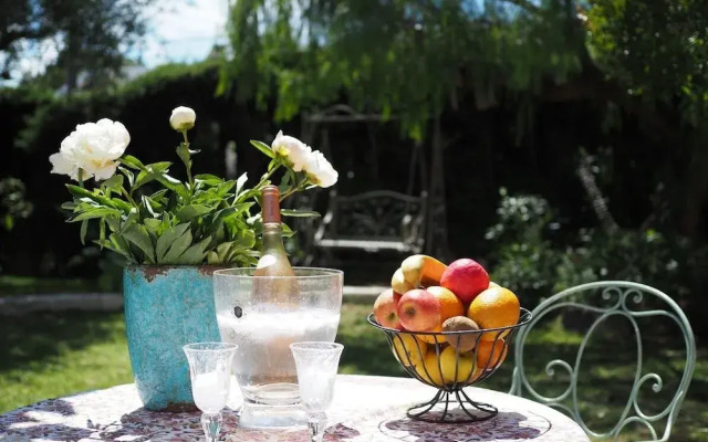 Blue Dream Cannes Guesthouse