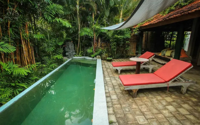 Rumah Nyaman Villa