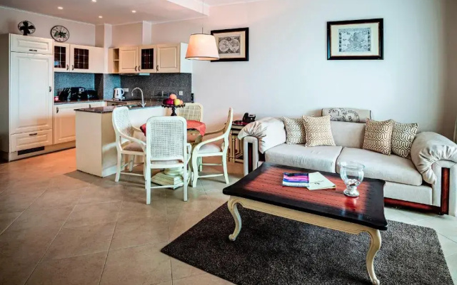 Thracian Cliffs Owners Apartments