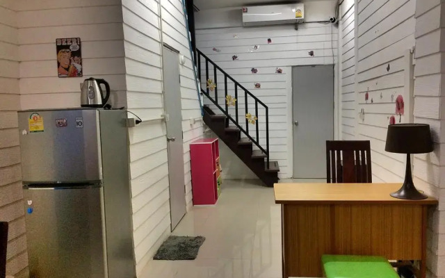 Pop Art Hostel Chinatown
