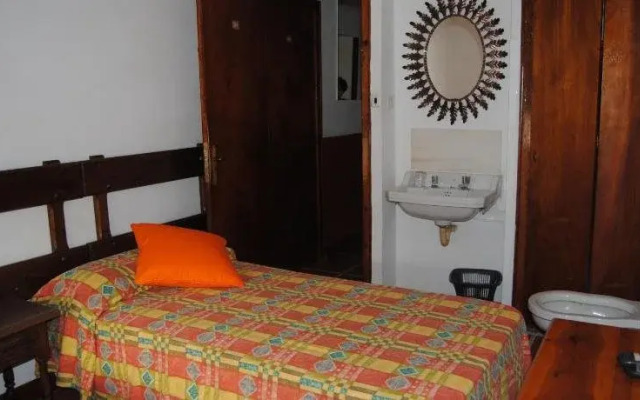 Hostal Colonia