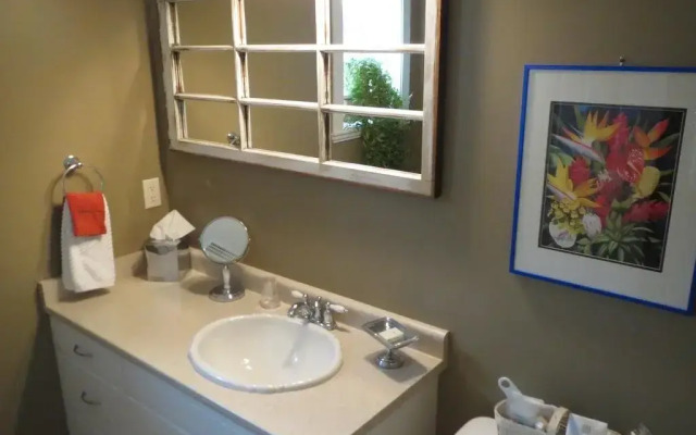 Yellow Rose Bed & Breakfast