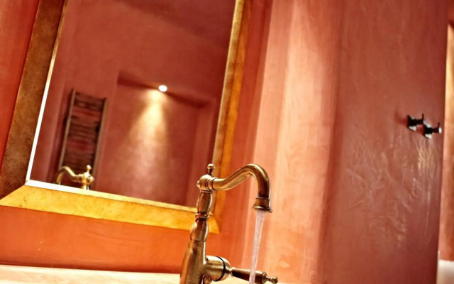 Voreina Gallery Suites