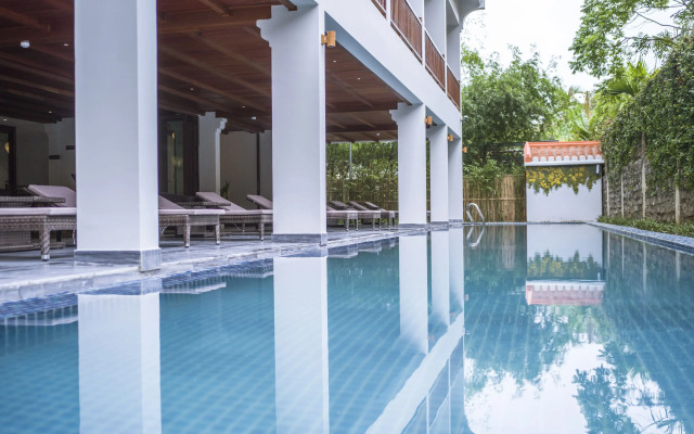Vinh Hung Old Town Hotel