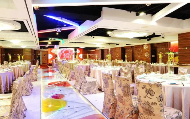 Wonderful Hall Hotel