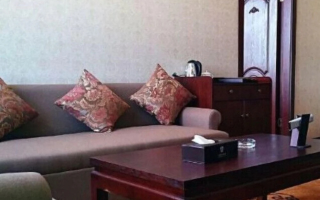 Guwan Hotel – Guest Rooms – Ngawa