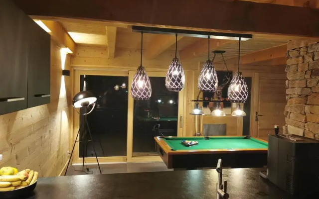 Nouveau Chalet M.META 12 pers sauna,jacuzzi,billard